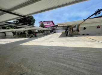 Estacionamientos y Bodegas para el Centro Comercial Wolf Center