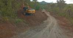 Servicio de Alquiler de Horas Máquina de Equipo Pesado / Ñurum Servicio de Alquiler de Horas Máquina de Equipo Pesado / Ñurum