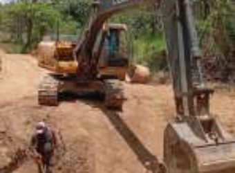 Alquiler de Horas Máquina de Equipo Pesado / Las Palmas / Veraguas Alquiler de Horas Máquina de Equipo Pesado / Las Palmas / Veraguas